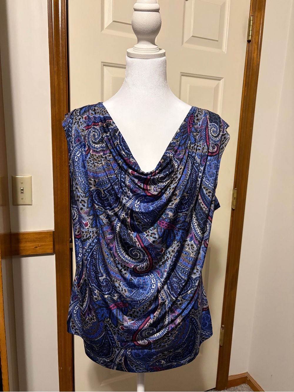 Jennie & Maris Blue Paisley Knit Cowl Neck Sleeveless Blouse L
